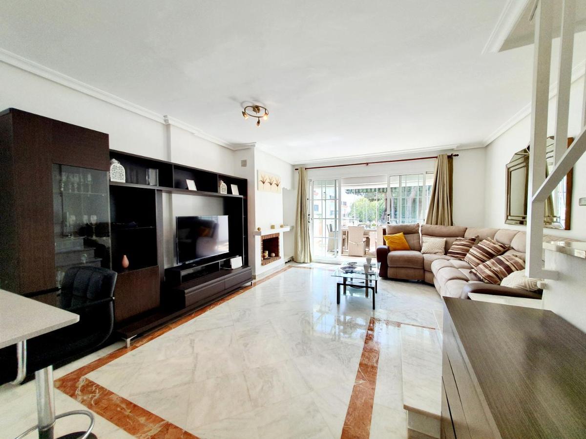 Apartamento Lomas de Cabopino House Marbella Exterior foto